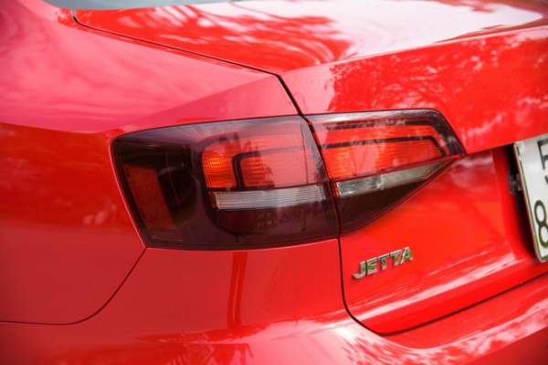 Kiểm chứng Volkswagen Jetta, xe Đức dưới 1 tỷ đồng 11