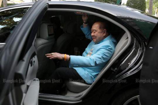 Phó Thủ tướng Thái Lan mượn đồng hồ xài rồi “quên” trả? 2