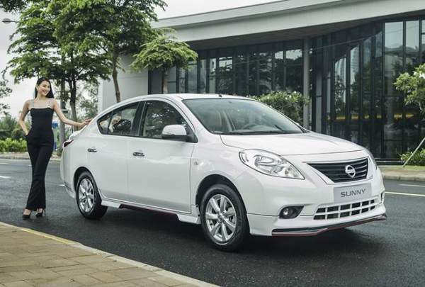 Nissan Sunny Premium S - Chiếc sedan nhỏ nhắn, kinh tế dành cho gia đình 2