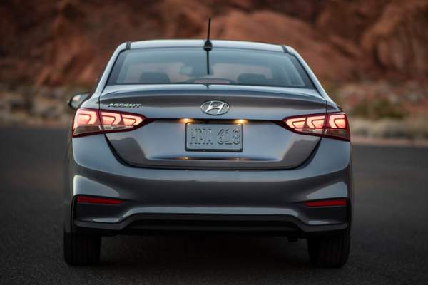Trải nghiệm Hyundai Accent 2018 giá từ 340 triệu đồng 6