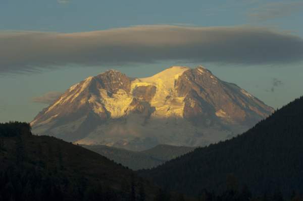 Núi lửa cao nhất Washington và nguy cơ san phẳng thành phố Mỹ 2
