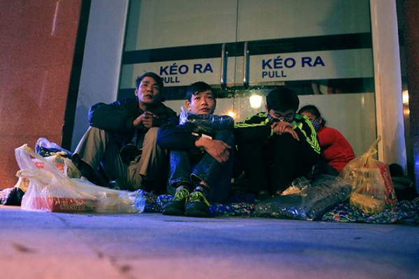 Ảnh: Người vô gia cư trong đêm lạnh "ác mộng" ở Hà Nội 2