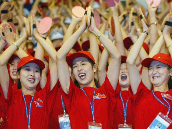 Ngắm “đội quân" toàn mỹ nữ của Triều Tiên đi cổ vũ ở nước ngoài 7