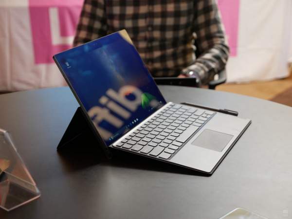 Laptop chạy chip di động Lenovo Miix 630 giá 18,1 triệu đồng 3