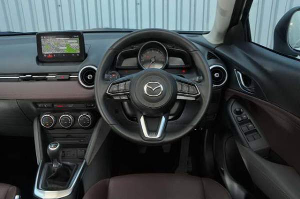 Mazda CX-3 Sport 2018 giá 712 triệu đồng 2