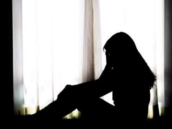 Ấn Độ: Thiếu nữ 15 tuổi bị cưỡng hiếp đến vỡ gan, phổi 2