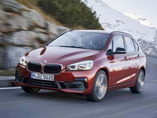 BMW 2-Series Tourer 2018 có giá từ 800 triệu đồng