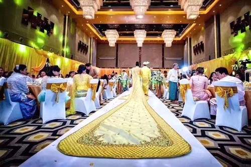 Xôn xao đám cưới nghìn tỷ của cô dâu người Myanmar 7