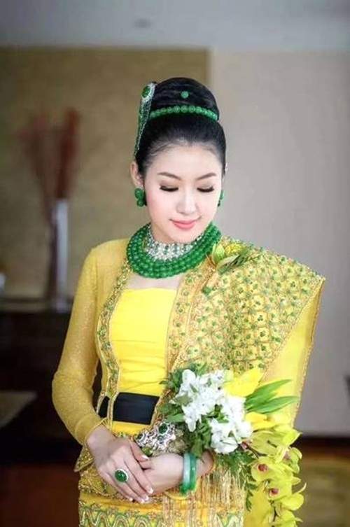 Xôn xao đám cưới nghìn tỷ của cô dâu người Myanmar 2