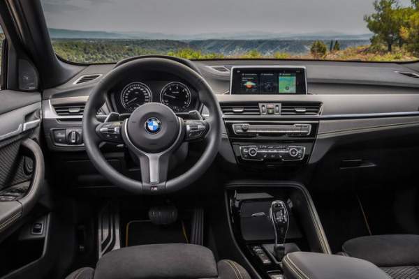 BMW X2 hoàn toàn mới có giá từ 900 triệu đồng 3