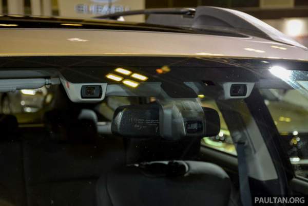 Subaru Outback và XV 2018 đã trang bị EyeSight 2