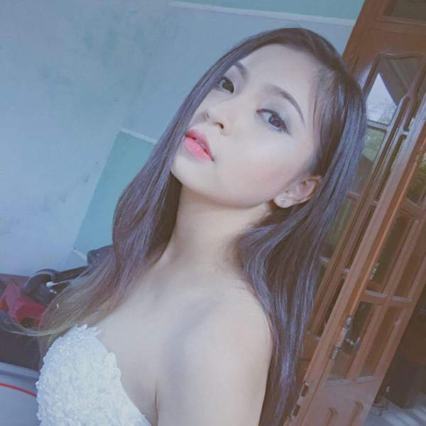 Bạn gái đẹp mơn mởn của “ngôi sao sáng chói” U23 Việt Nam 15