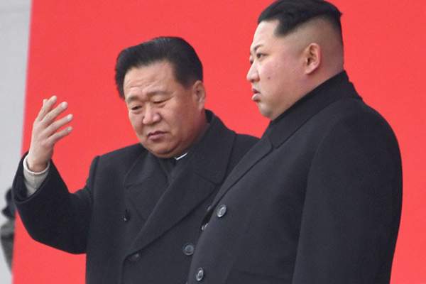 Bạn thân Kim Jong-un được thăng chức “siêu quyền lực” 2