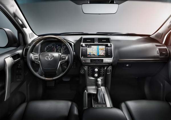 Toyota Land Cruiser Prado 2018 có giá từ 1 tỷ đồng 3