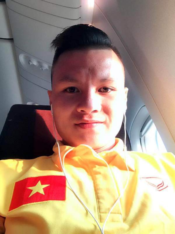 Dũng mãnh trên sân cỏ là thế nhưng Quang Hải U23 Việt Nam có lúc điệu bất ngờ 3