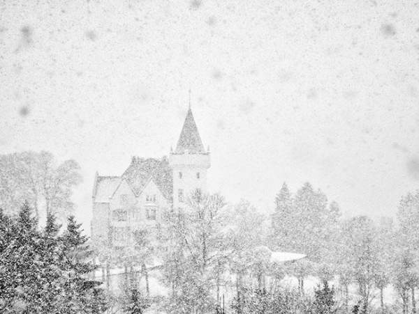 Những lâu đài phủ đầy tuyết lãng mạn nhất thế giới 7