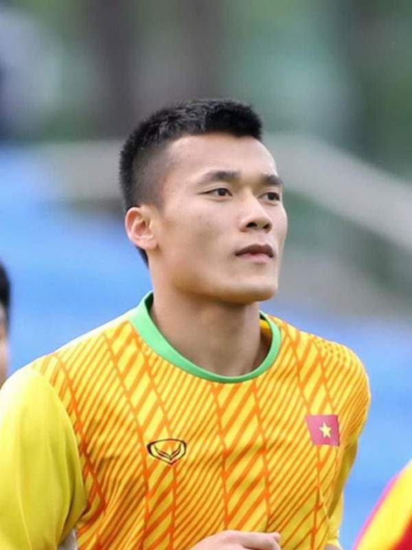 Cận cảnh gương mặt không góc chết của nam thần số 1 tuyển U23 Việt Nam 4