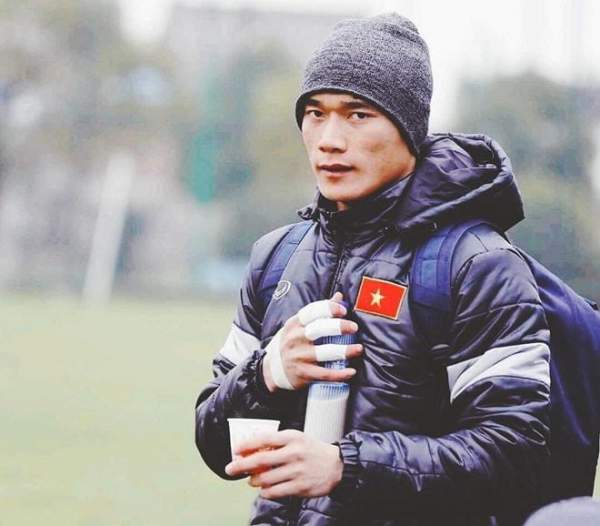 Cận cảnh gương mặt không góc chết của nam thần số 1 tuyển U23 Việt Nam 6