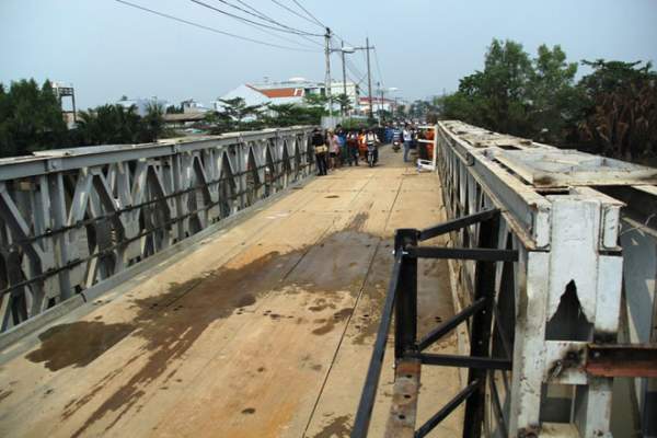 Khắc phục “thần tốc” cầu Long Kiểng sập do xe tải "đè" ở Sài Gòn 2