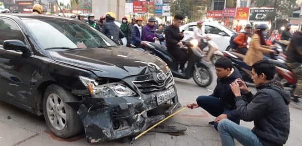 "Xe điên" gây tai nạn kinh hoàng trên đường Trần Phú chiều 28 Tết 10