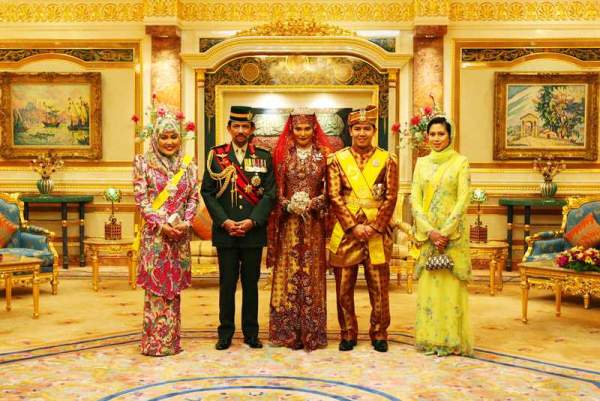 Khám phá cung điện dát vàng lớn nhất thế giới của nhà vua Brunei 8