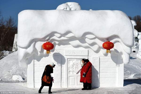 Dân Trung Quốc đổ xô đi chơi Tết ở nơi rét -17 độ 4