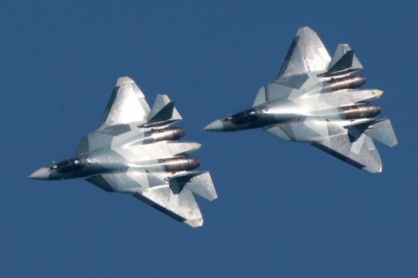 Tiêm kích Su-57 Nga “thử lửa” ở Syria: Dằn mặt F-22 Mỹ?