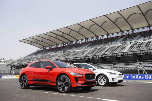 SUV chạy điện Jaguar I-PACE 2019 mới có giá từ 1,9 tỷ VNĐ 6