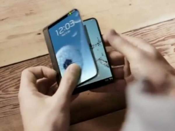 "Choáng" Samsung Galaxy Wing màn hình 7 inch 4K, gập lại được 9