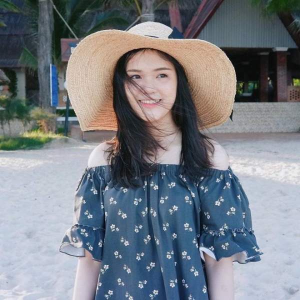Bạn gái Duy Mạnh U23: “Fan của Mạnh thích mình hơn anh ấy” 9