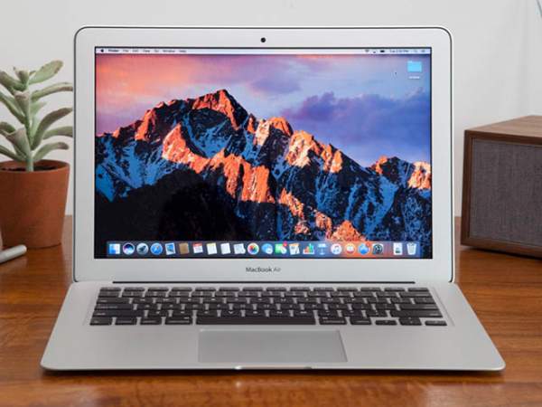 Macbook Air giảm sâu gần 4.5 triệu, iPad Pro chỉ còn 5.5 triệu 2