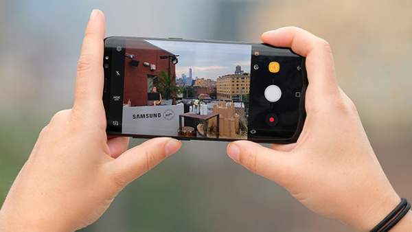 Lịch sử từ điện thoại chụp ảnh "cùi bắp" đến đẳng cấp thế giới của Samsung
