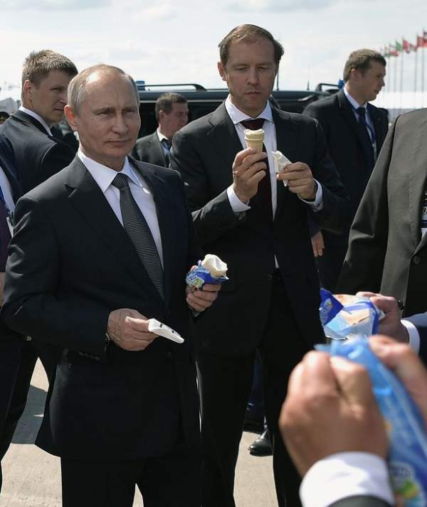 Hành động khác thường của ông Putin sau vụ điệp viên Nga bị đầu độc 2