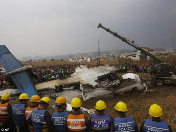 Nepal: Nguyên nhân máy bay chở khách vỡ tan, 49 người thiệt mạng