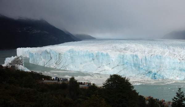 Mái vòm băng kì vĩ ở Argentina đổ sụp sau 4 năm 3