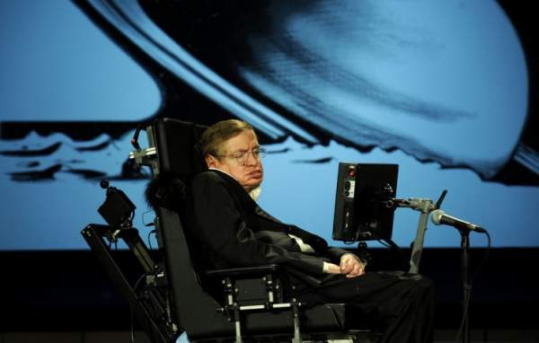 Stephen Hawking: Từ học sinh cá biệt đến thiên tài vật lý hàng đầu 2