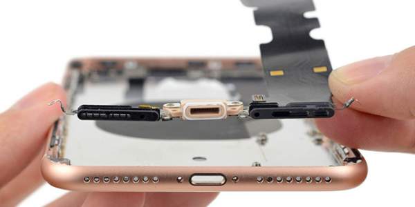 HOT: Apple khẩn cấp ngừng hoạt động sản xuất iPhone 8 trong 2 tuần 2
