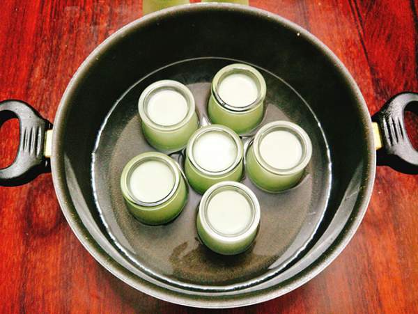Cách làm sữa chua lá dứa thơm mát cực hấp dẫn cho mùa hè 6