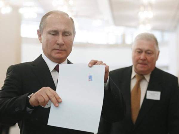 Những câu chuyện hài hước “có một không hai" trong cuộc bầu cử Tổng thống Nga 6