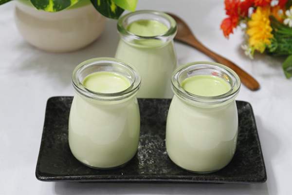 Cách làm sữa chua lá dứa thơm mát cực hấp dẫn cho mùa hè 8