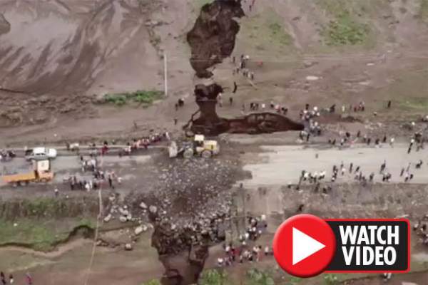 Video: Đất nứt một vết khổng lồ chưa từng có chia đôi lục địa châu Phi