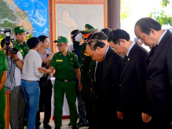 Cố Thủ tướng Phan Văn Khải đang trên đường về đất mẹ 32