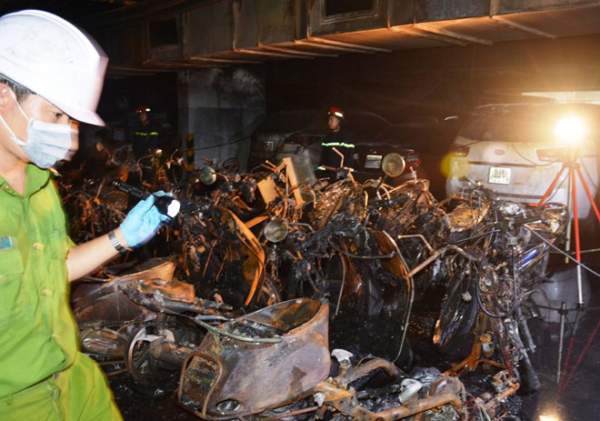 Những hình ảnh đáng sợ sau vụ cháy khiến 13 người chết 10