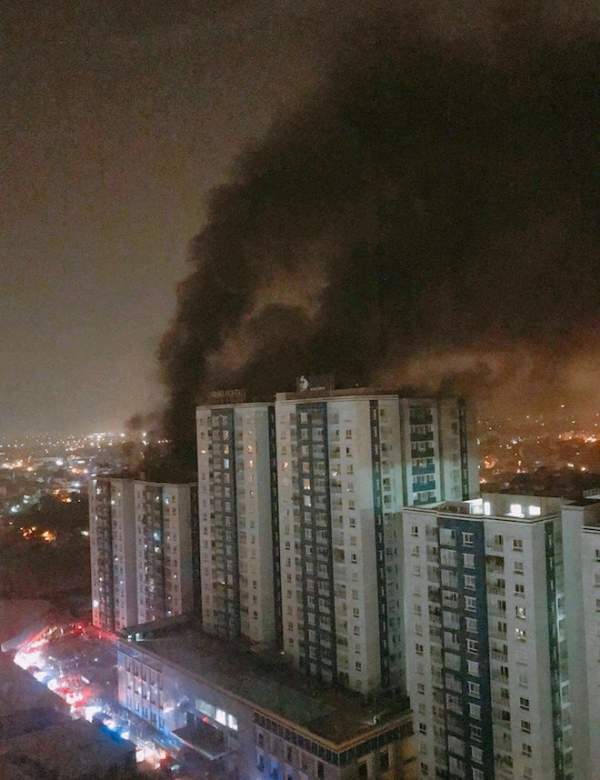 Cháy chung cư 13 người chết: “Không có một tiếng chuông, giọt nước nào rơi xuống”
