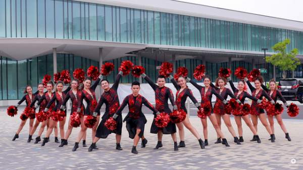 Nhóm bạn trẻ từ Hà Nội vô địch giải cheerleading quy mô châu Á 6