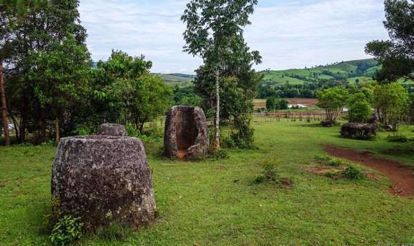 Bí ẩn 2.500 năm ở cánh đồng chum Lào 3