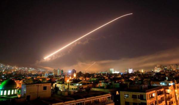 Gần 1 giờ Mỹ và đồng minh dội 100 quả tên lửa vào Syria 3