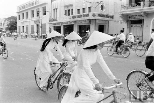 Hoài niệm với chùm ảnh đường phố Việt Nam những thập niên 1950, 1960 12