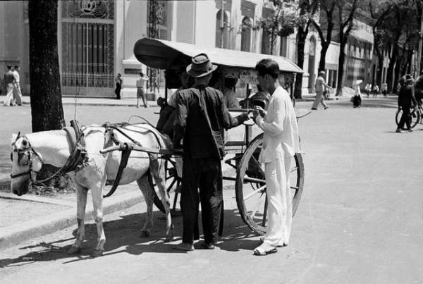 Hoài niệm với chùm ảnh đường phố Việt Nam những thập niên 1950, 1960