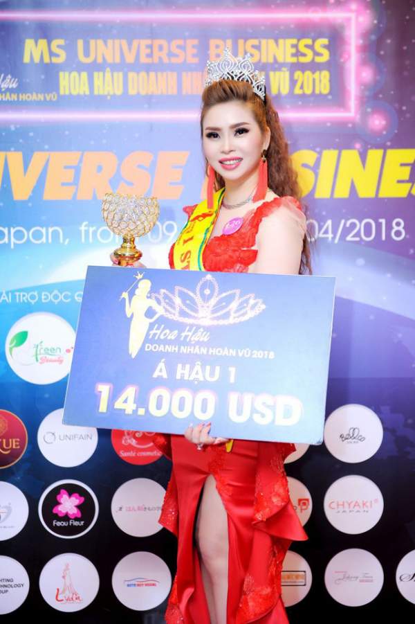 Vũ Thanh Thảo đăng quang Á hậu 1 tại Hoa hậu Doanh Nhân Hoàn Vũ 2018 3